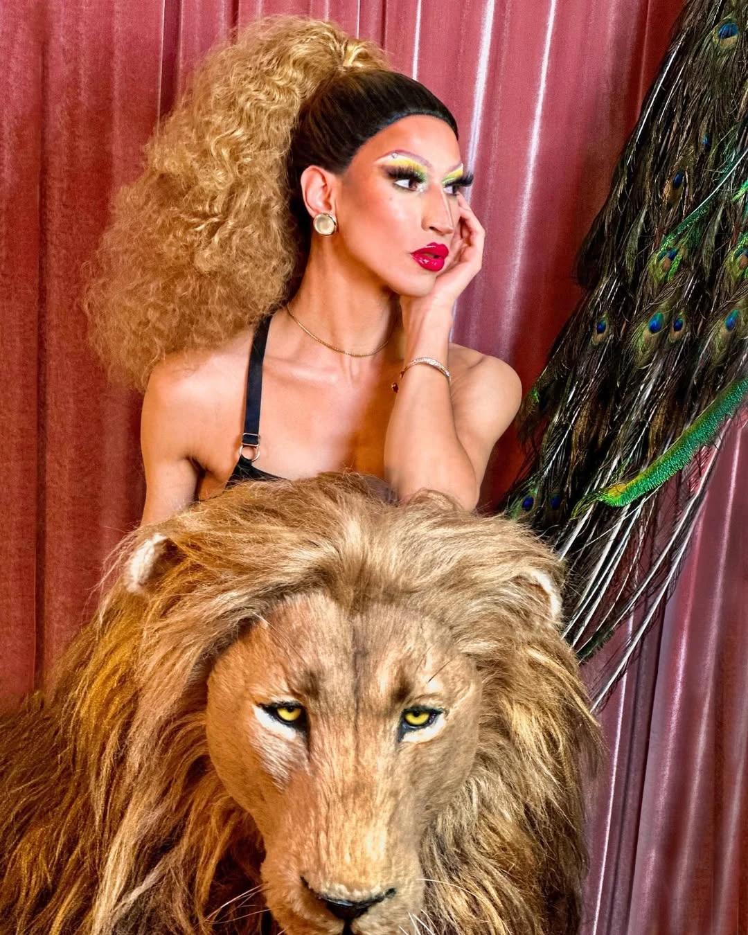Karlie Kant Berlin Drag Queen Host – Lion and Peacock Look